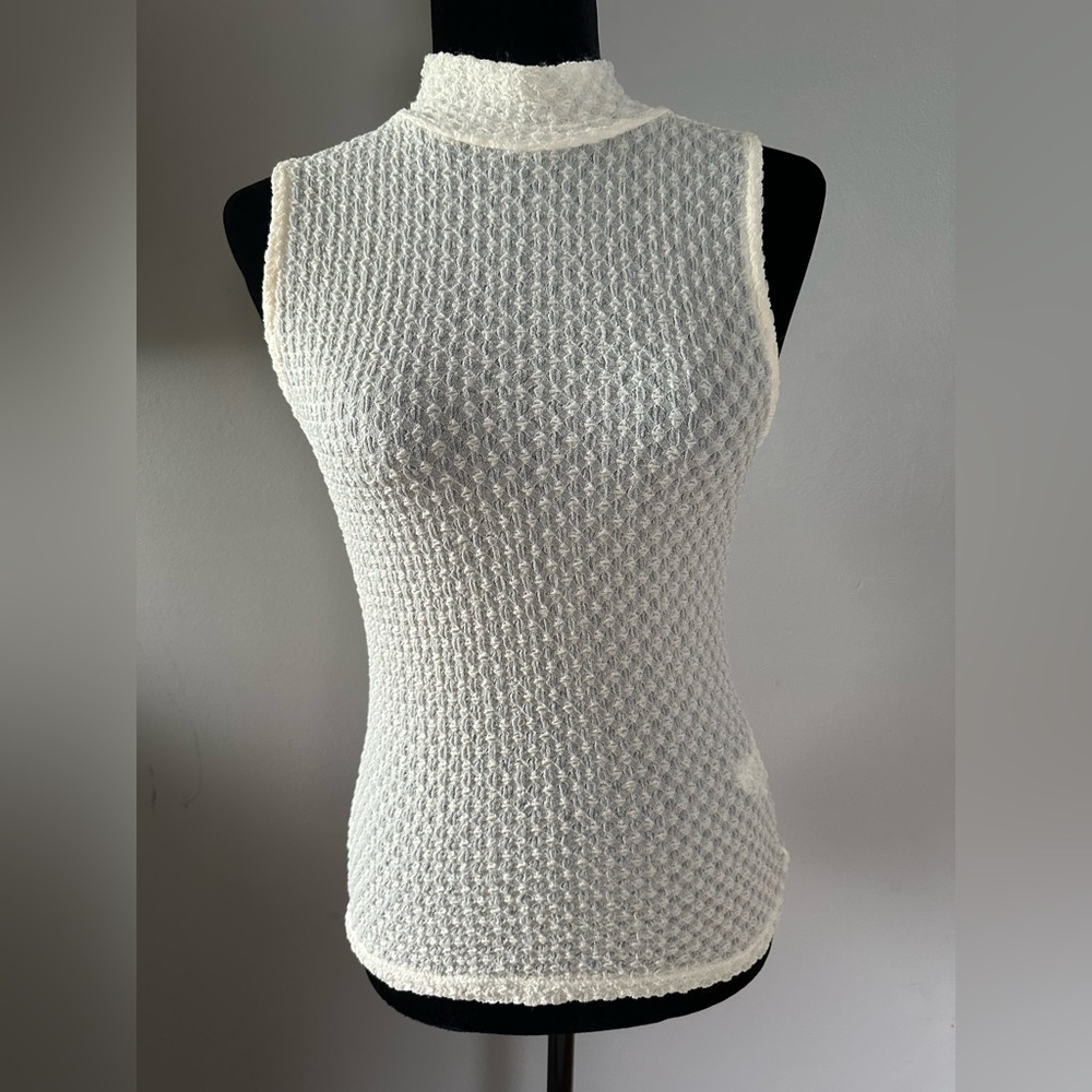 DKNY Cream and Gray‎ Textured Knit Top